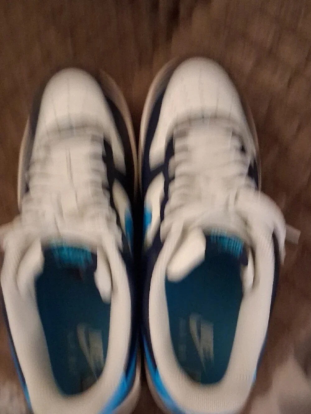 Nike Men’s Low-Top Sneakers in White and Blue